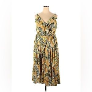 Soho Apparel Ltd floral yellow and green maxi length dress size XXL